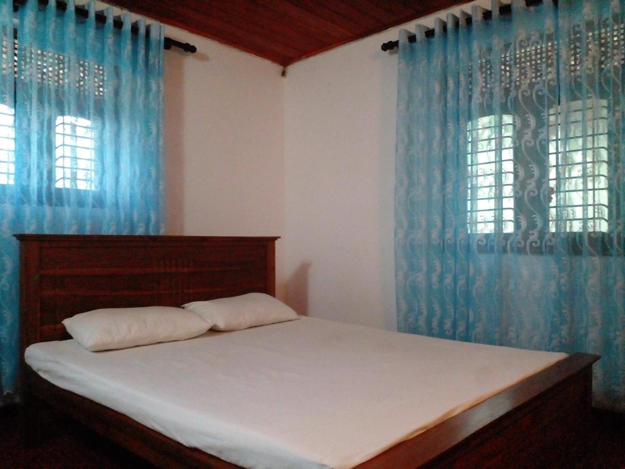 Hotel Golden Bell Tangalle Dış mekan fotoğraf